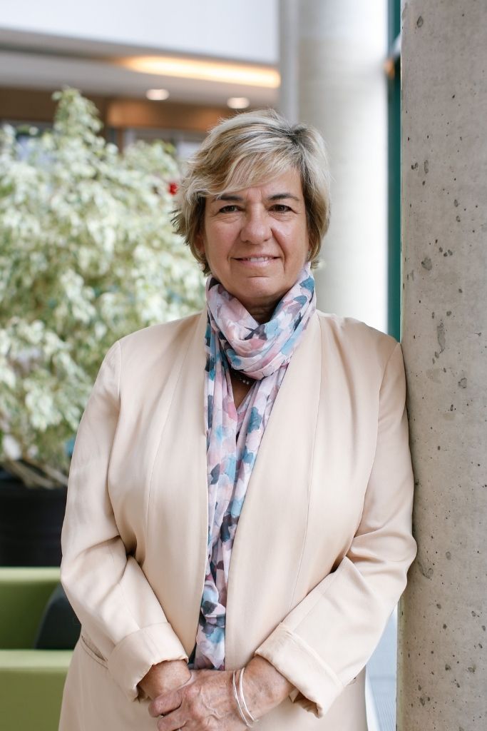 Julia Elvidge